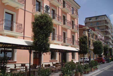 Palazzo Foti Hotel Crotone Kültér fotó
